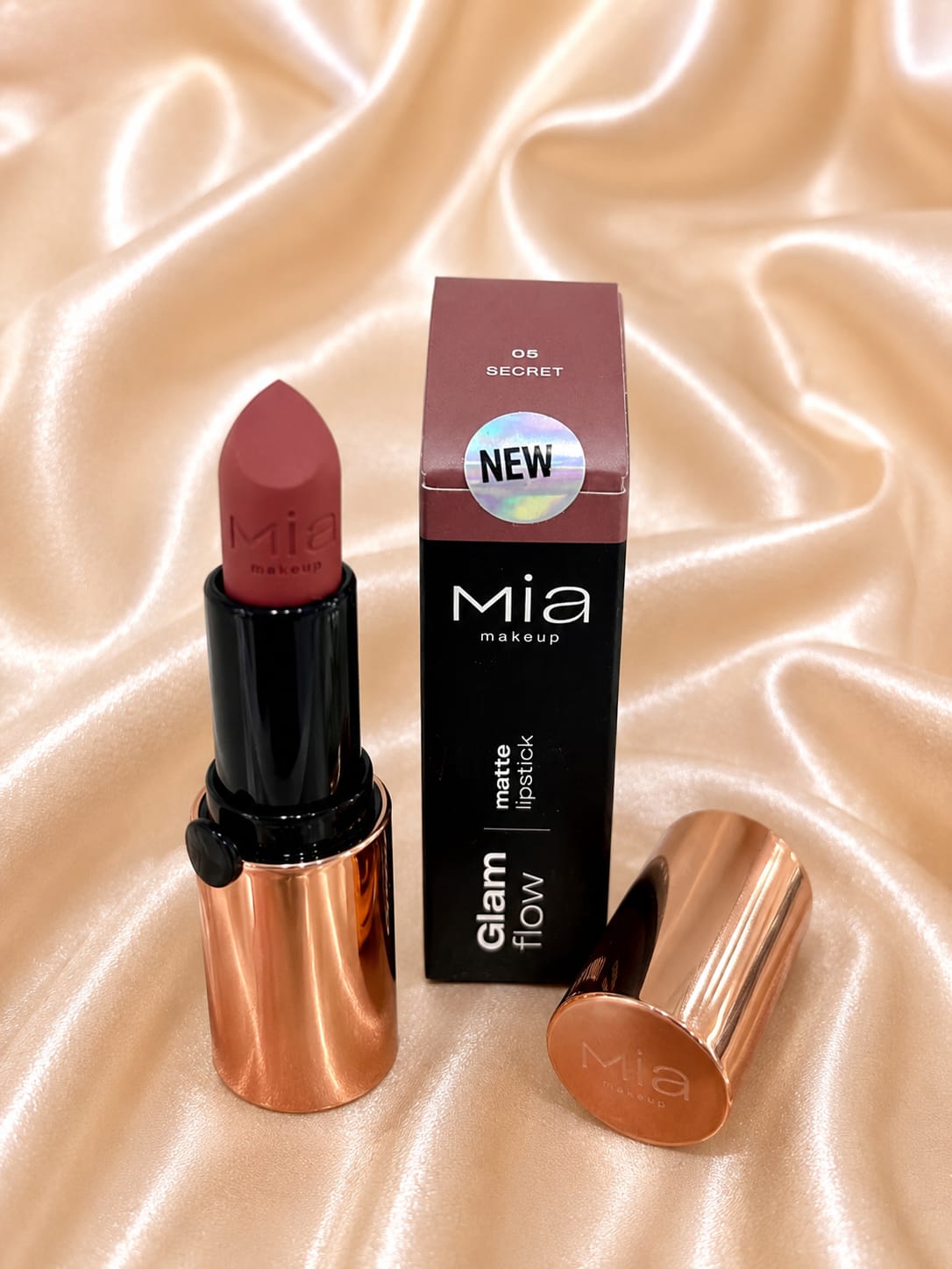 Rossetto Matte Lipstick 💄 - Luxvenya Beauty